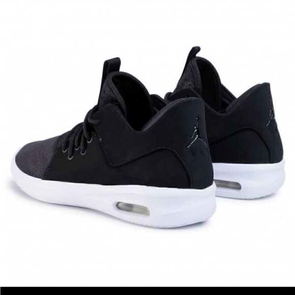 Jordan First Class Infrared for Sale | Authenticity  Jordan First Class sneakers size 7.5